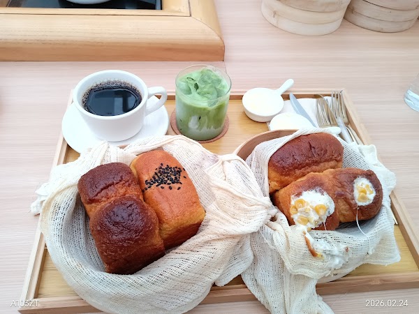Mil Toast Ikseon 4