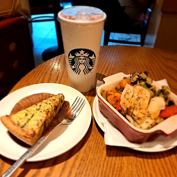 STARBUCKS MRT Taipei Main Station Shop 4