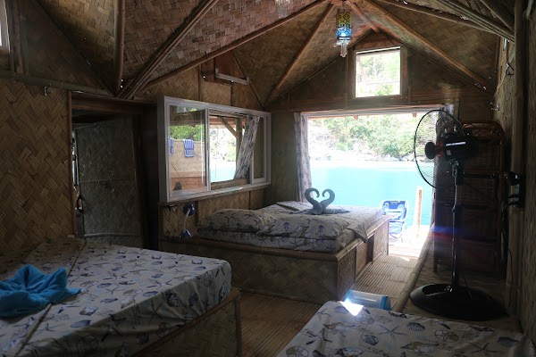 Paolyn Houseboats Coron Island 5