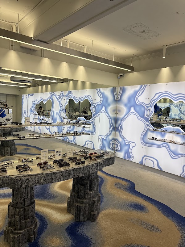 뭍 명동 플래그쉽 스토어(MUUT MYEONGDONG FLAGSHIP STORE) 4