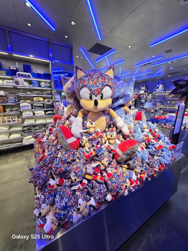 SEGA STORE TOKYO 4