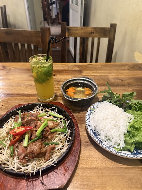 MẸT Vietnamese Restaurant & Vegetarian Met 2 2