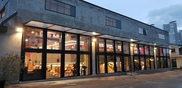 YES24 Bookstore 부산 수영점-F1963