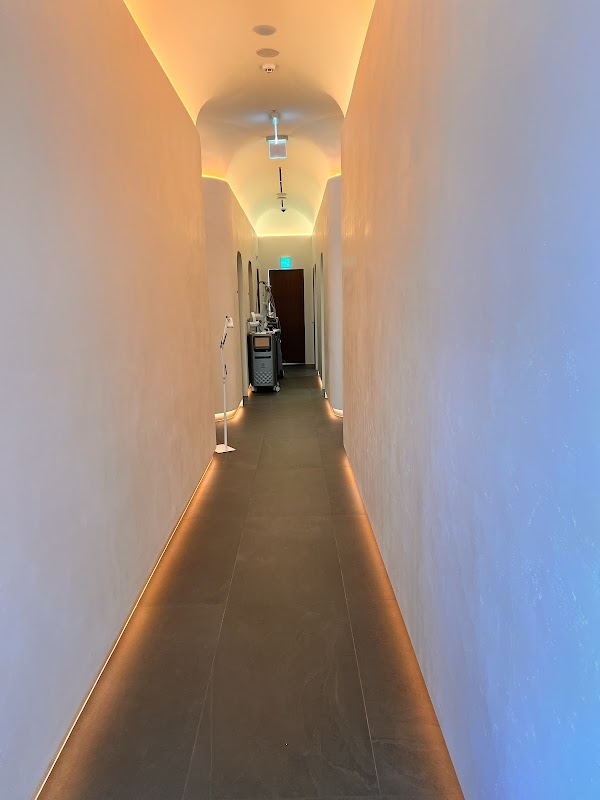 Reone Dermatology Clinic 2