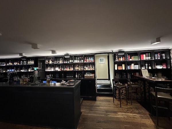 Merchant Bar
