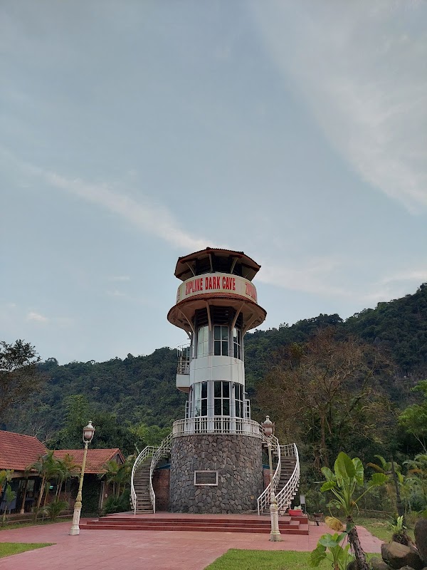 Zipline at Dark Cave 2