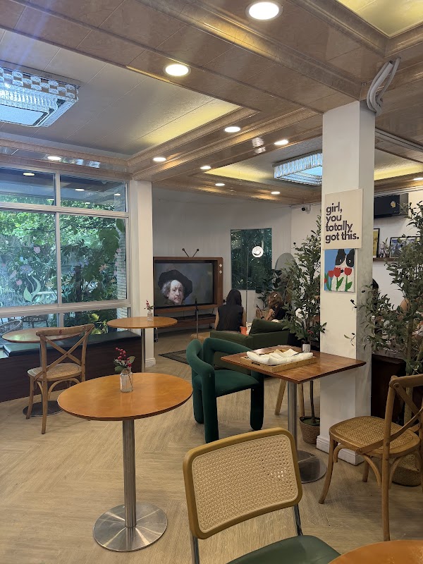 BaanPuen Café & Creative Space 2