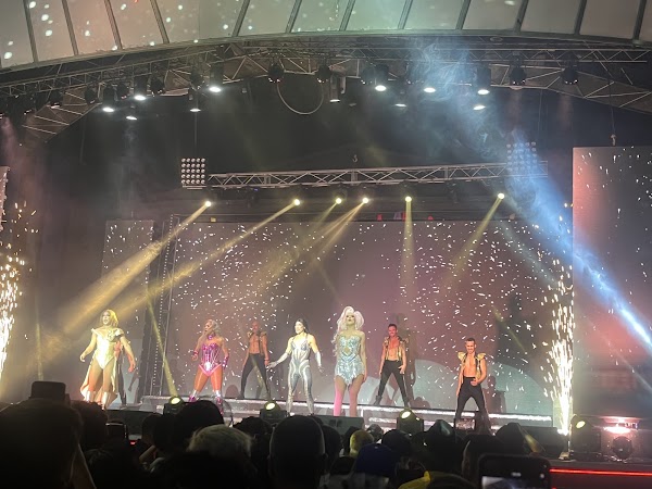 THEATRON 5