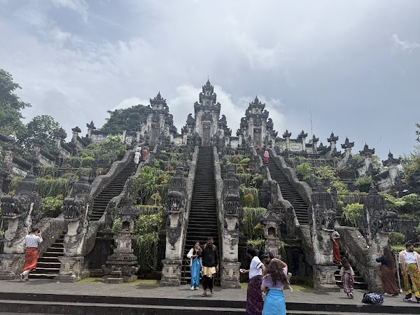 The Gate Enter to Lempuyang Temple 5