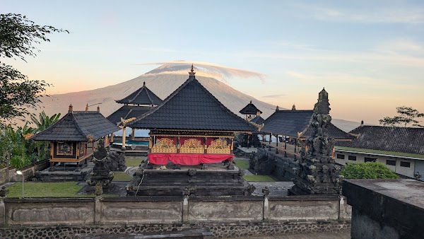 The Gate Enter to Lempuyang Temple 3