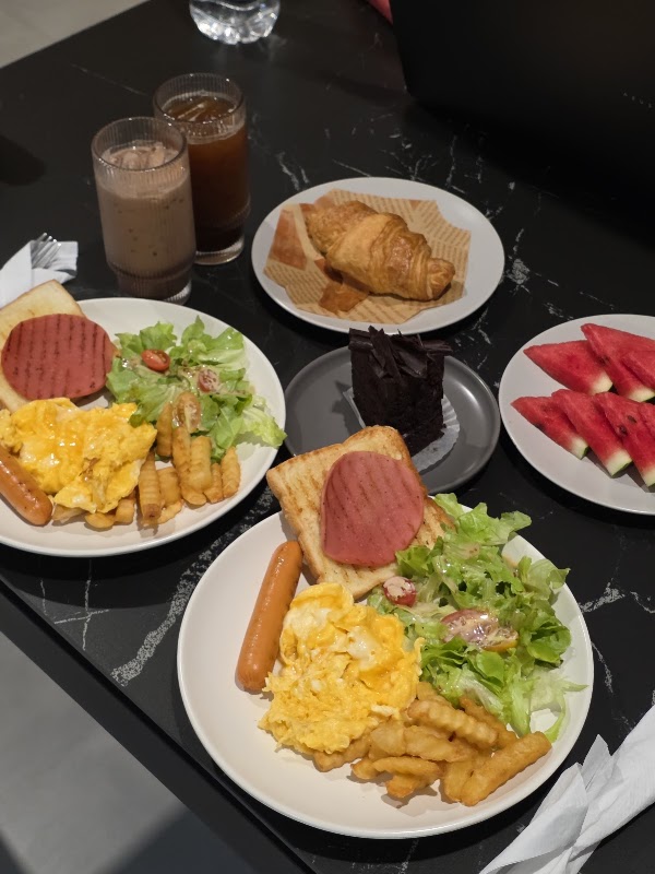 Mist Villa & Cafe 2