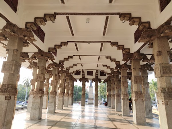 Independence Square 5