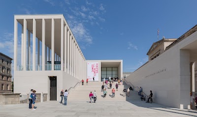 James Simon Gallery