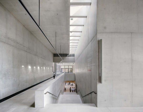 James Simon Gallery 2
