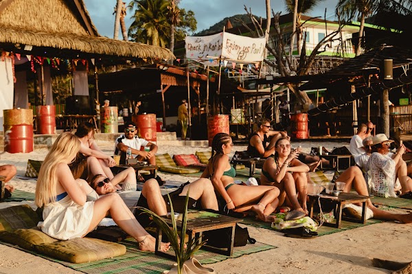 Lotus Beach Bar & Restaurant 3