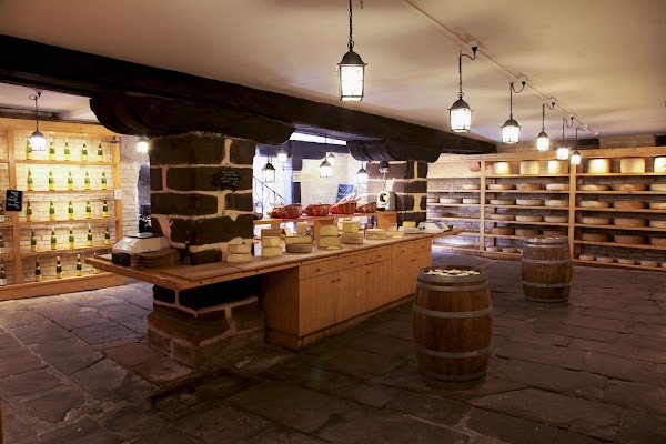 La cave a fromages 5