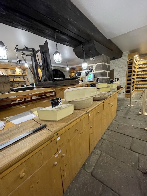 La cave a fromages 3