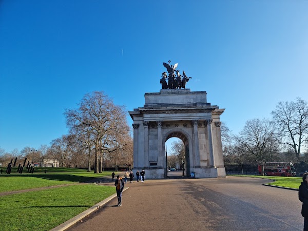 London 9