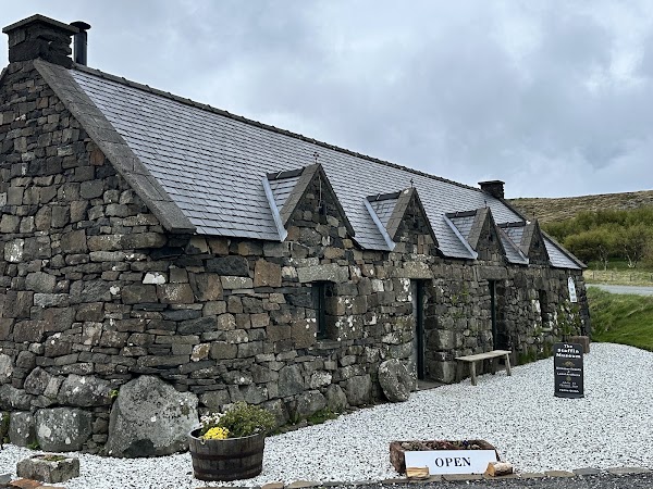 Staffin Museum ( Dinosaur fossils and other artifacts)
