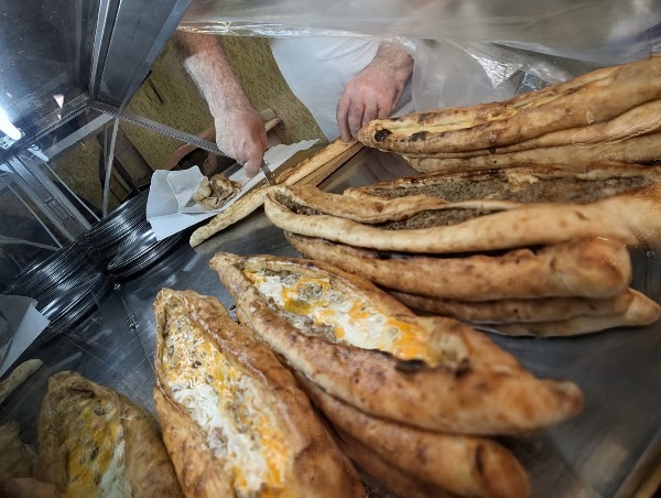 Tarihi Kardeşler Börek Pidecisi 1