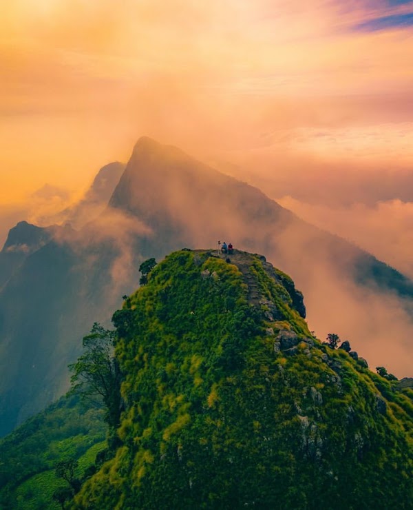 Kolukkumalai 1
