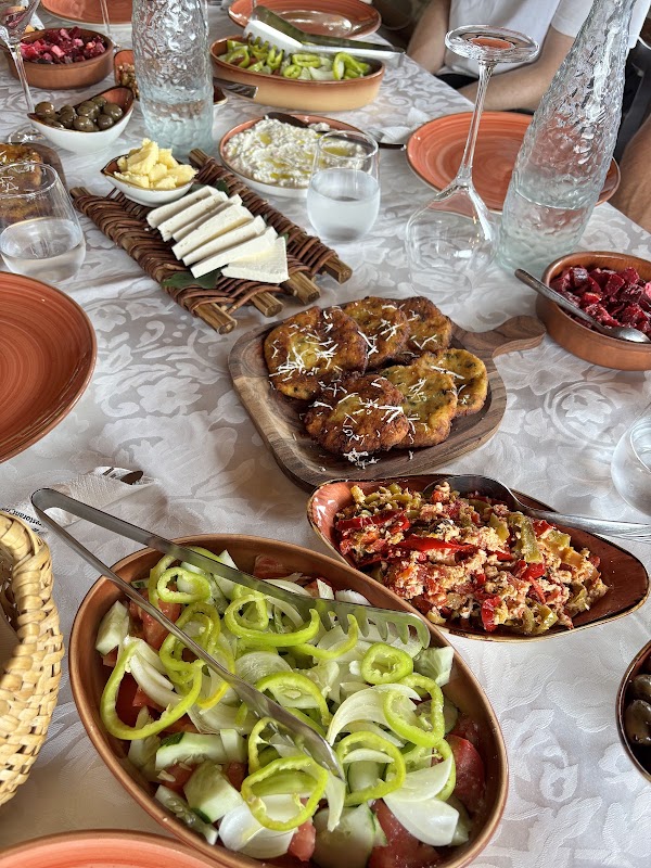 RESTORANT ROSHNIKU 3