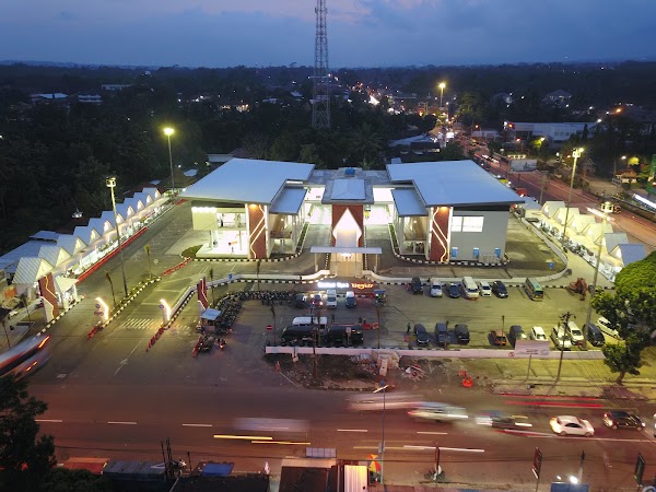 Bus Terminal Tingkir Salatiga