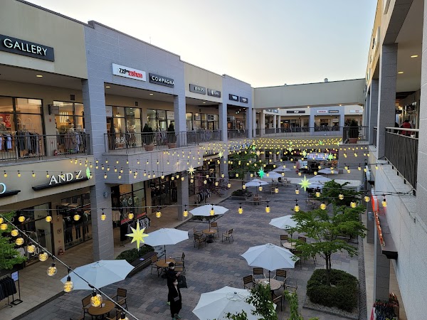 LOTTE Outlets 1