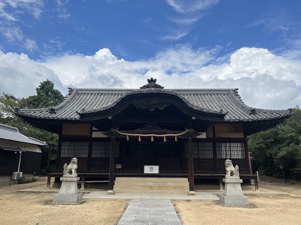 Hachiman Shrine Haiden