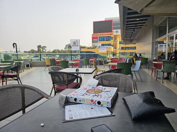 White Restaurant & Garden