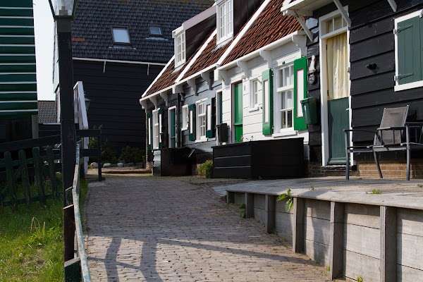 Marken 5