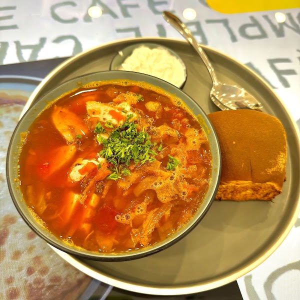 Complete Cafe 3