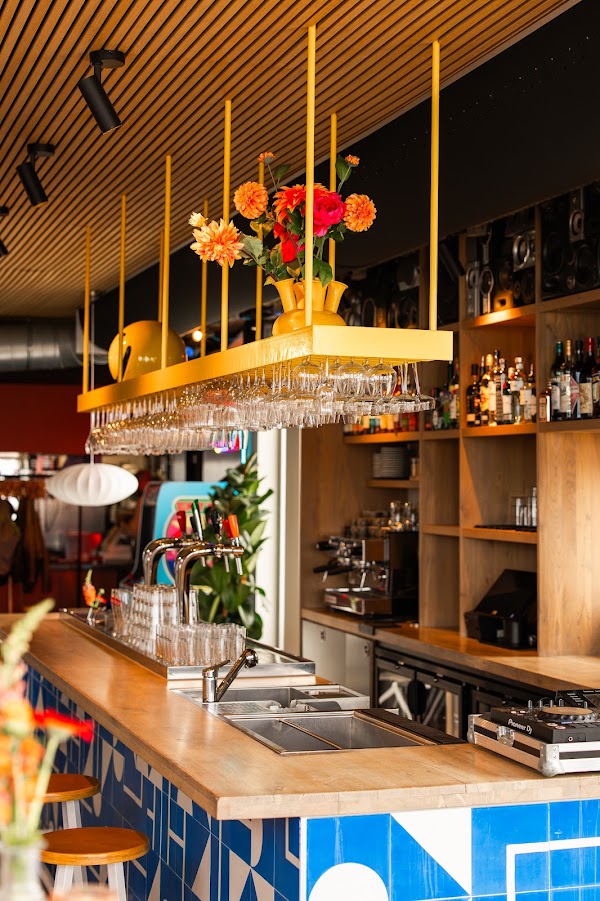 REM | Restaurant - Rooftop - Bar 5