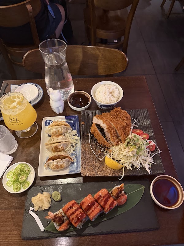 Catzuneko Shokudo | Sushi & Japanese Dining NYC 4