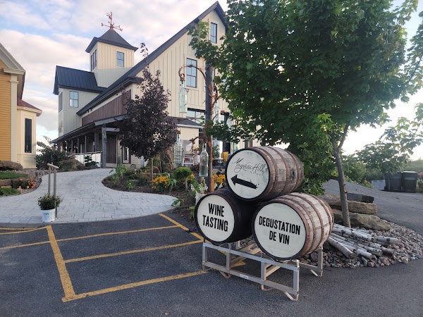 Magnetic Hill Winery 4