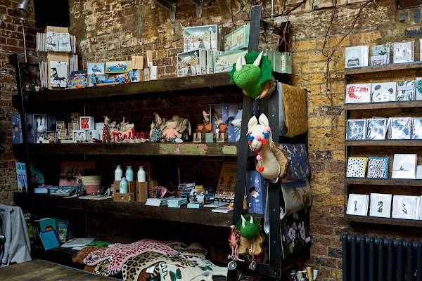 Tram Store