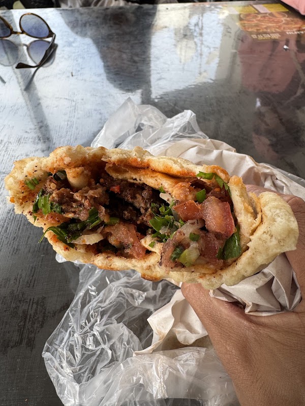 Üç Kardeşler Döner Kebap Salonu 5
