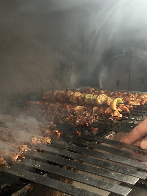 Üç Kardeşler Döner Kebap Salonu 3