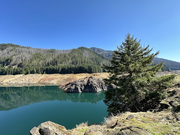 Terwilliger Hot Springs Trailhead