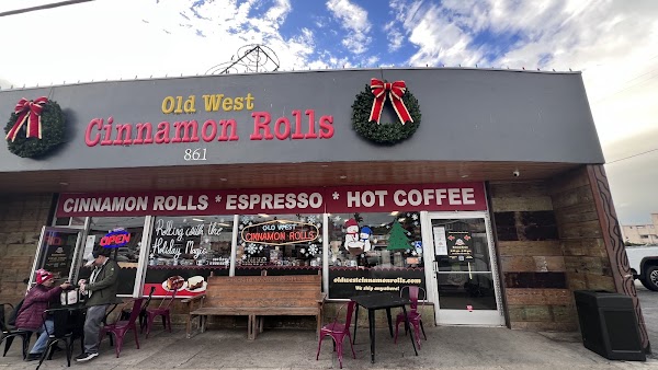 Old West Cinnamon Rolls 3