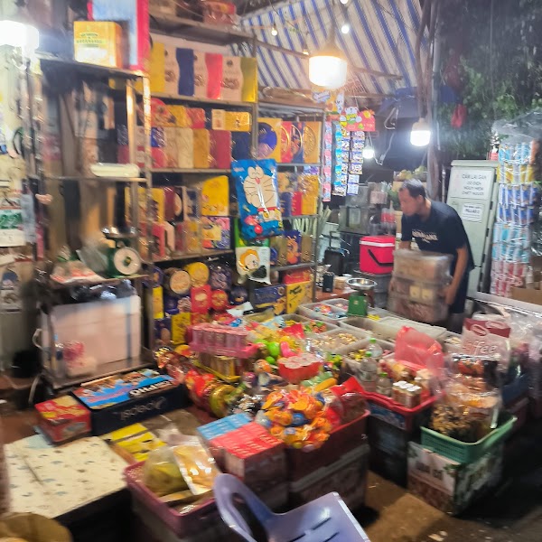chocolate market 4