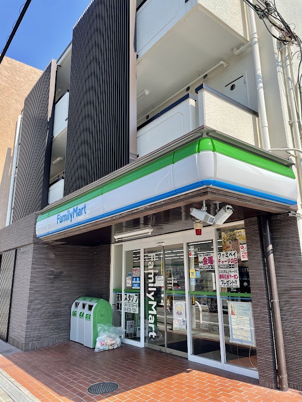 FamilyMart Higashiosaka Omido 1