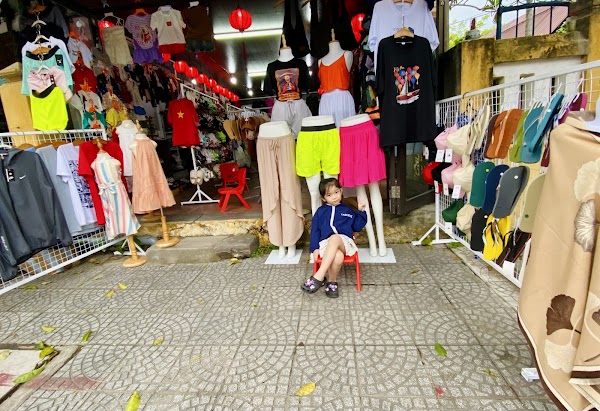 TWIN Souvenirs Shop Hội An