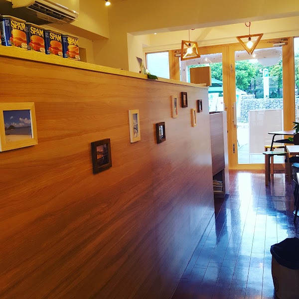 Nana-Musubi Onigiri Cafe