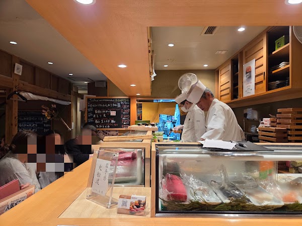TOKYO SUSHI ITAMAE SUSHI Shimbashi 2