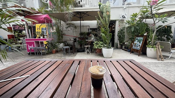 Bee Hoe Coffee