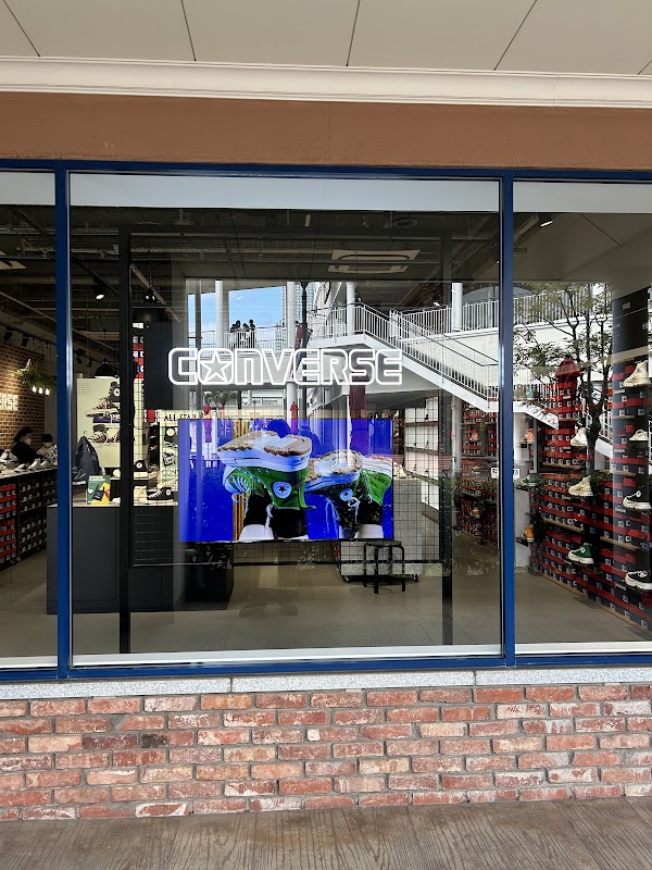 Converse Factory Store - Rinku