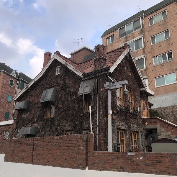House of Composer Hong Nanpa
