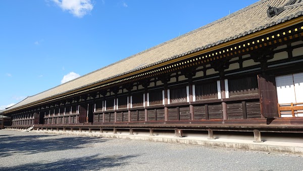 Rengeō-in (Sanjūsangen-dō) Temple 5