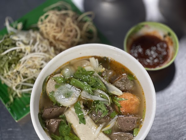 Bún bò Huế 14B 4